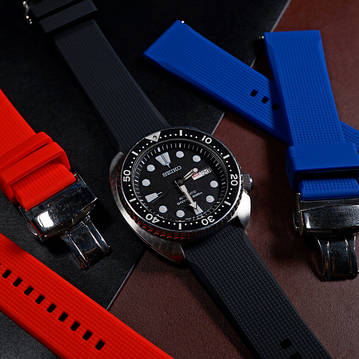 Silicone Rubber Strap w/ Butterfly Clasp in Black (18mm) - Nomad Watch Works MY