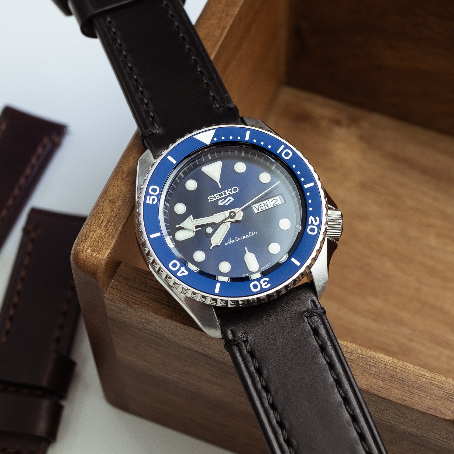 N2W Ammo Horween Leather Strap in Chromexcel® Black (20mm) - Nomad Watch Works MY