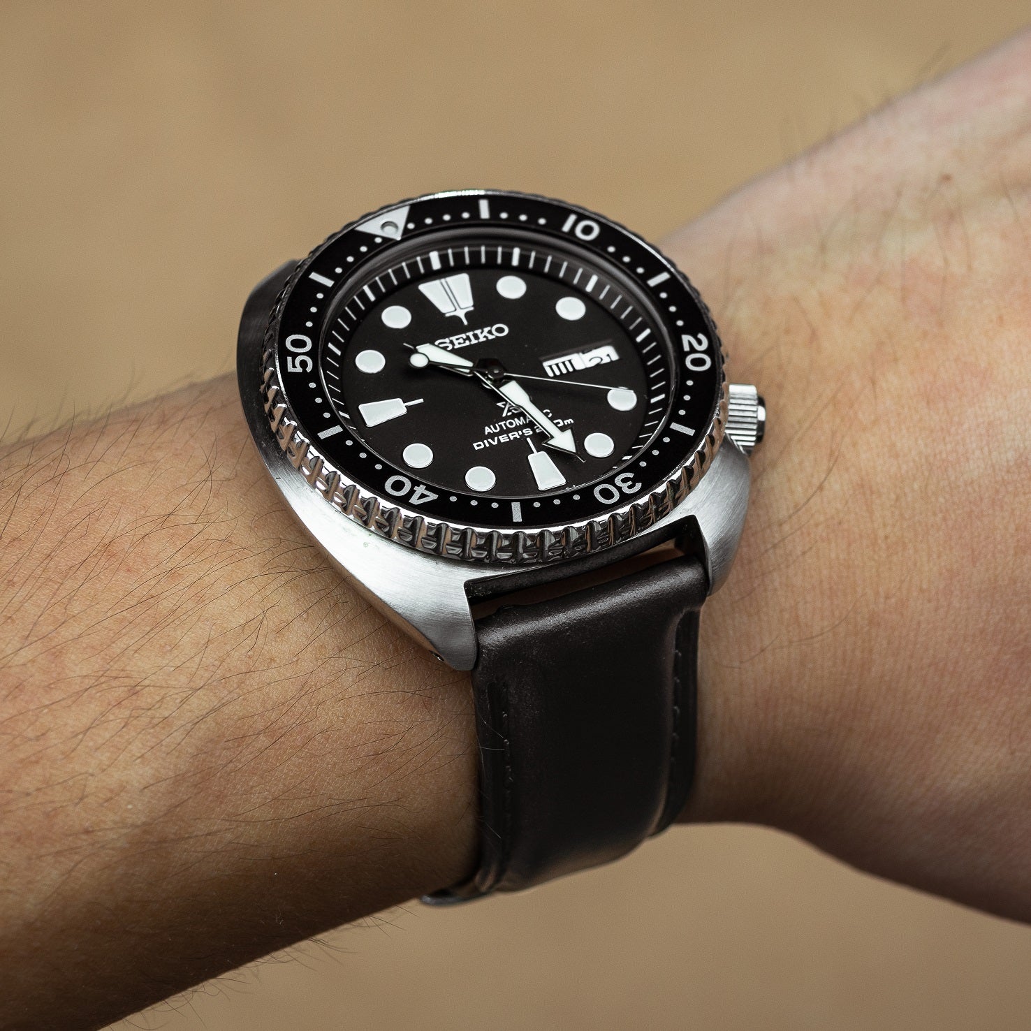 N2W Classic Horween Leather Strap in Chromexcel® Black (18mm) - Nomad Watch Works Malaysia