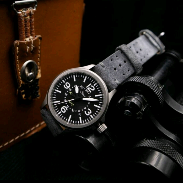 Premium Rally Suede Leather Watch Strap in Grey (20mm) - Nomad Watch Works Malaysia