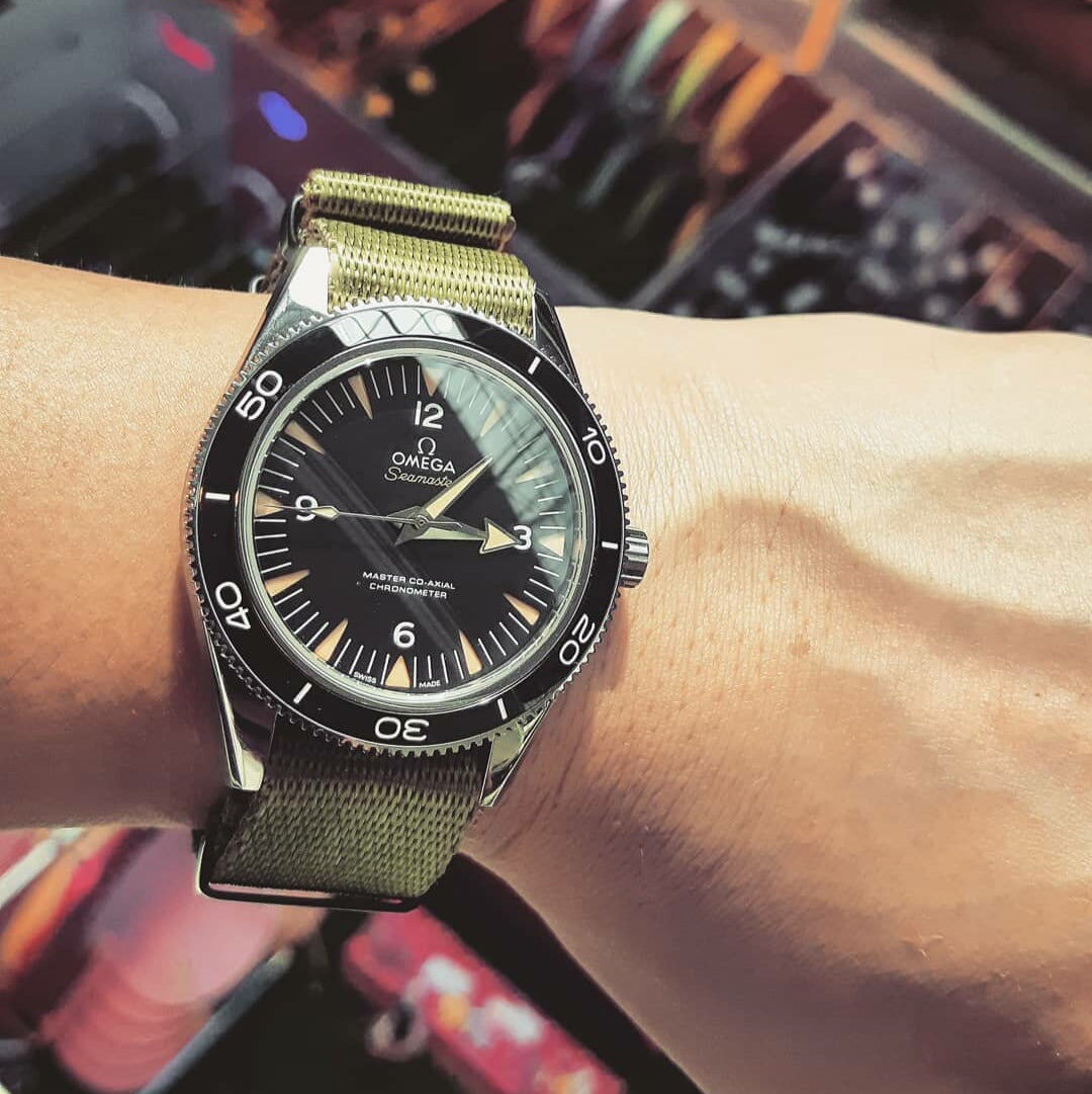 Seat Belt Nato Strap in Olive with Brushed Silver Buckle (20mm) - Nomad Watch Works Malaysia