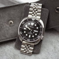 Travel Watch Pouch in Suede Grey - Nomad Watch Works MY